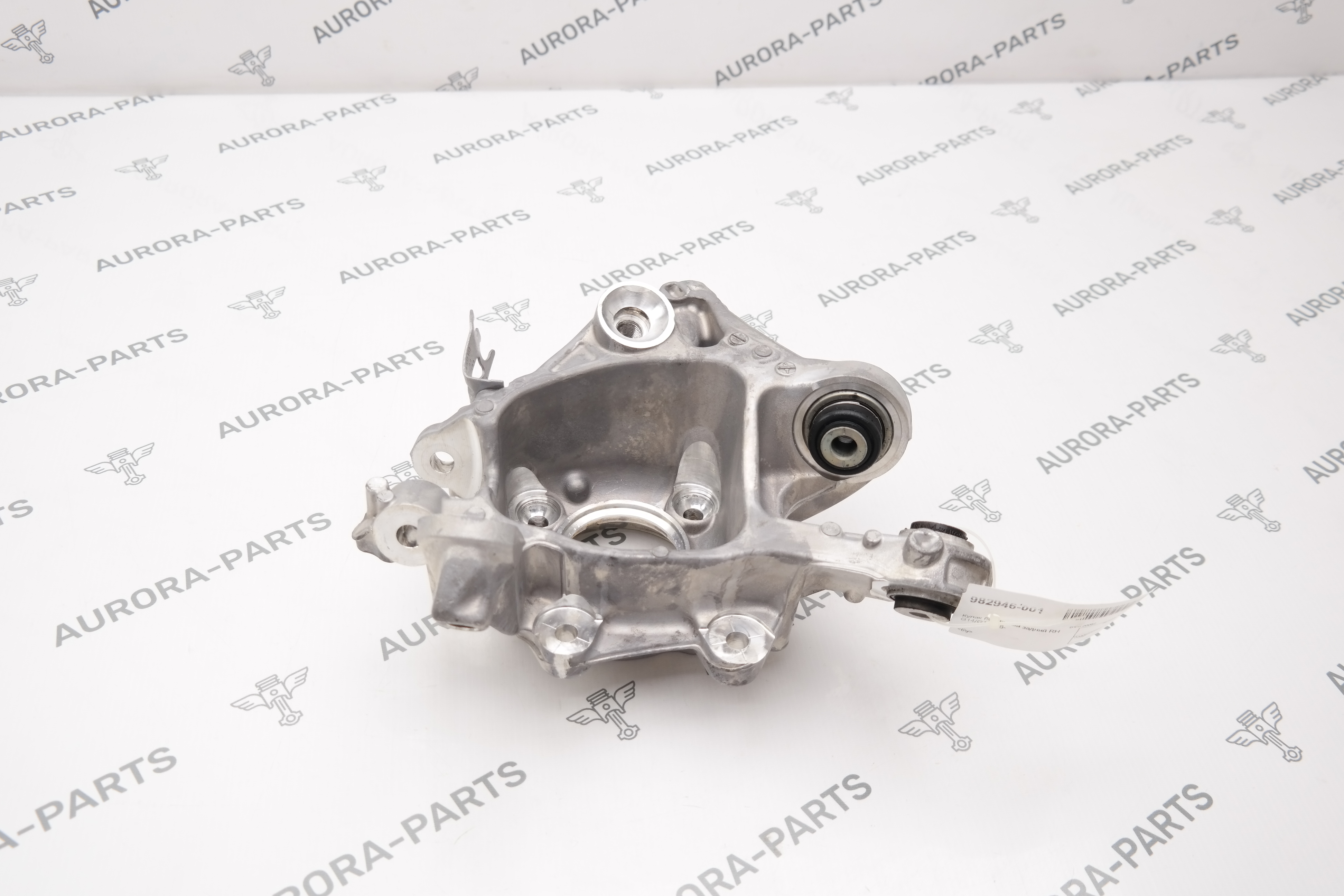 Кулак поворотный задний RH 2025г.в. BMW 8-Series