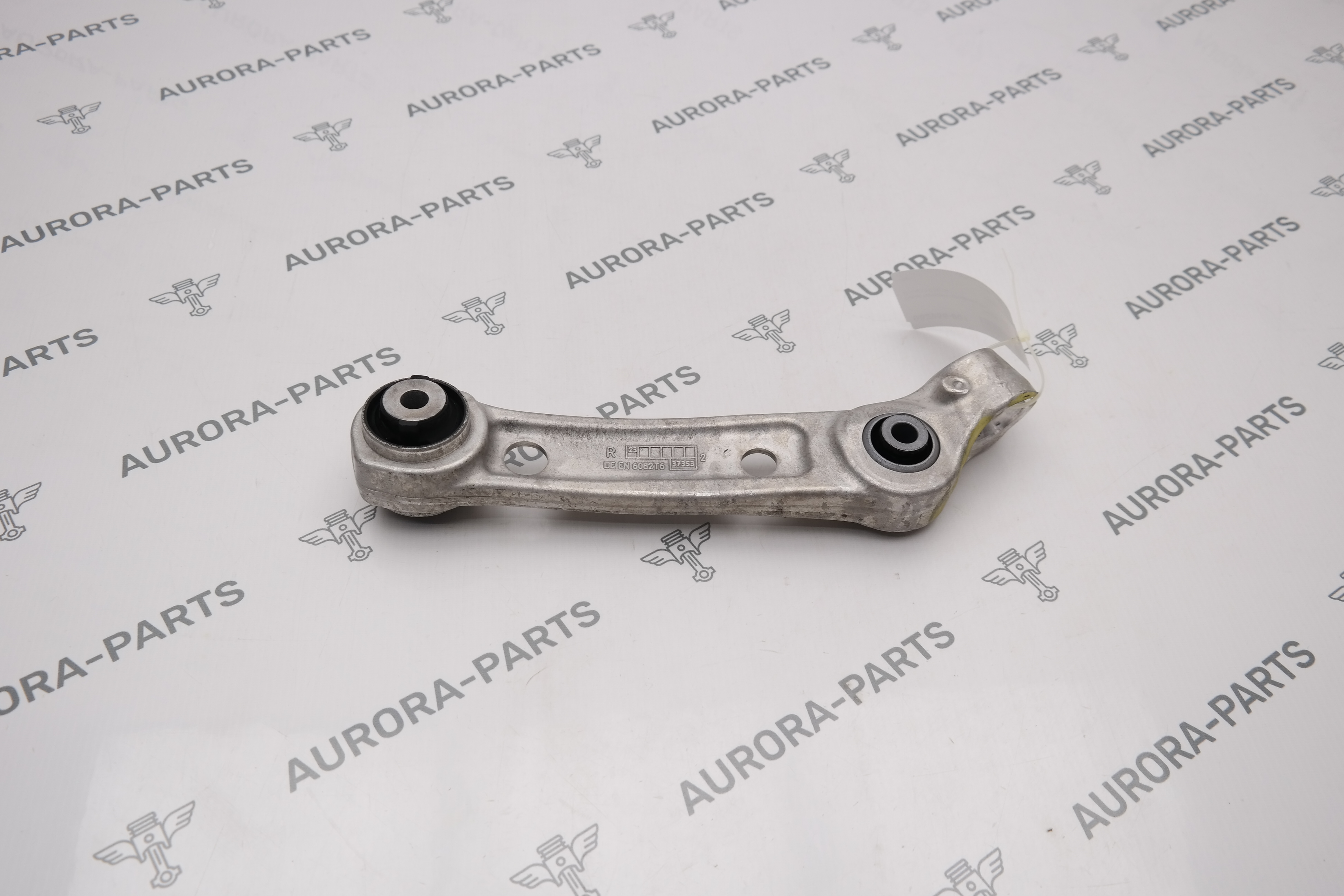 Рычаг передний поперечный RH 2025г.в. BMW 8-Series