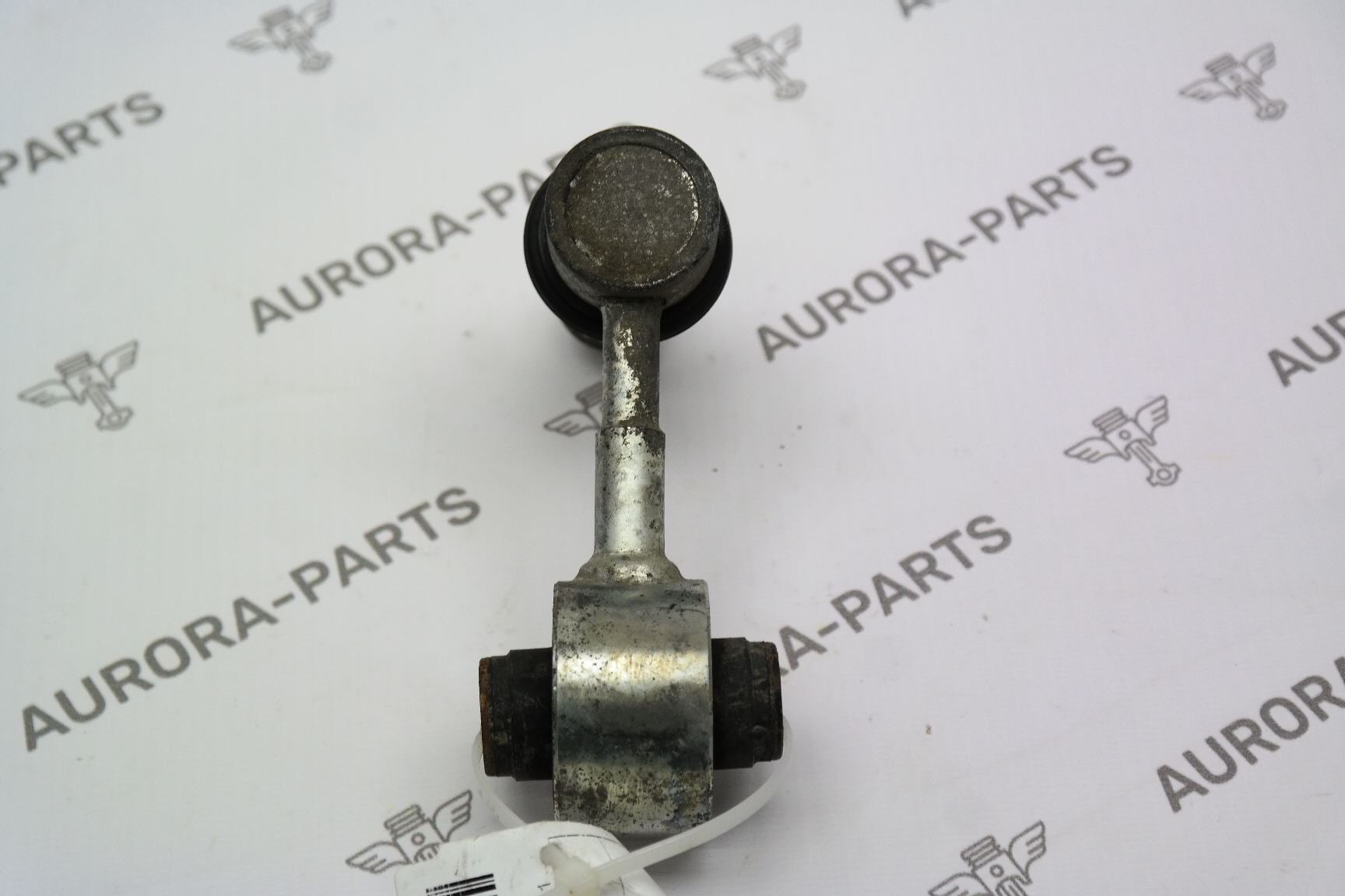 Стойка стабилизатора задней подвески LH=RH Lexus NX 200