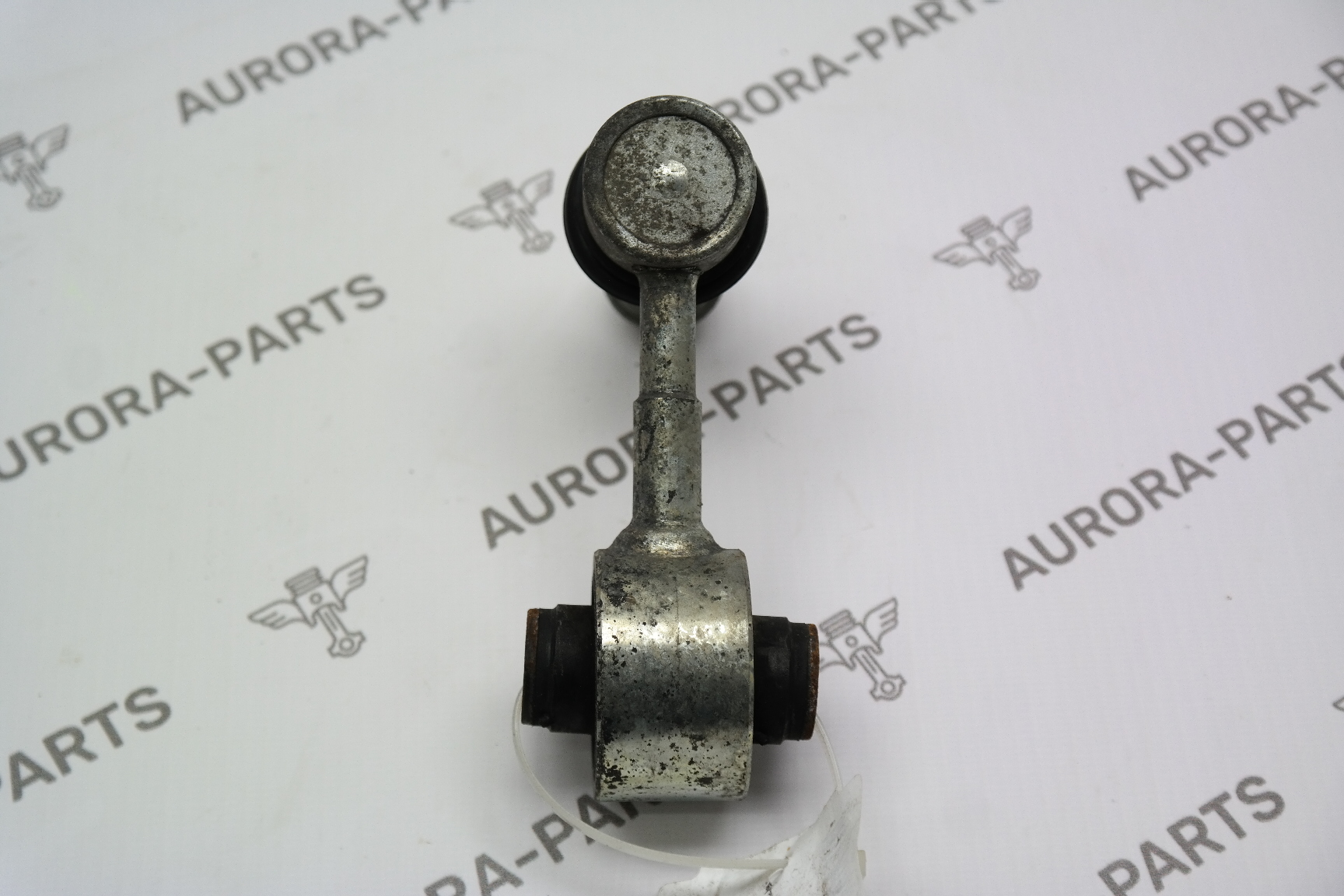 Стойка стабилизатора задней подвески LH=RH Lexus NX 200