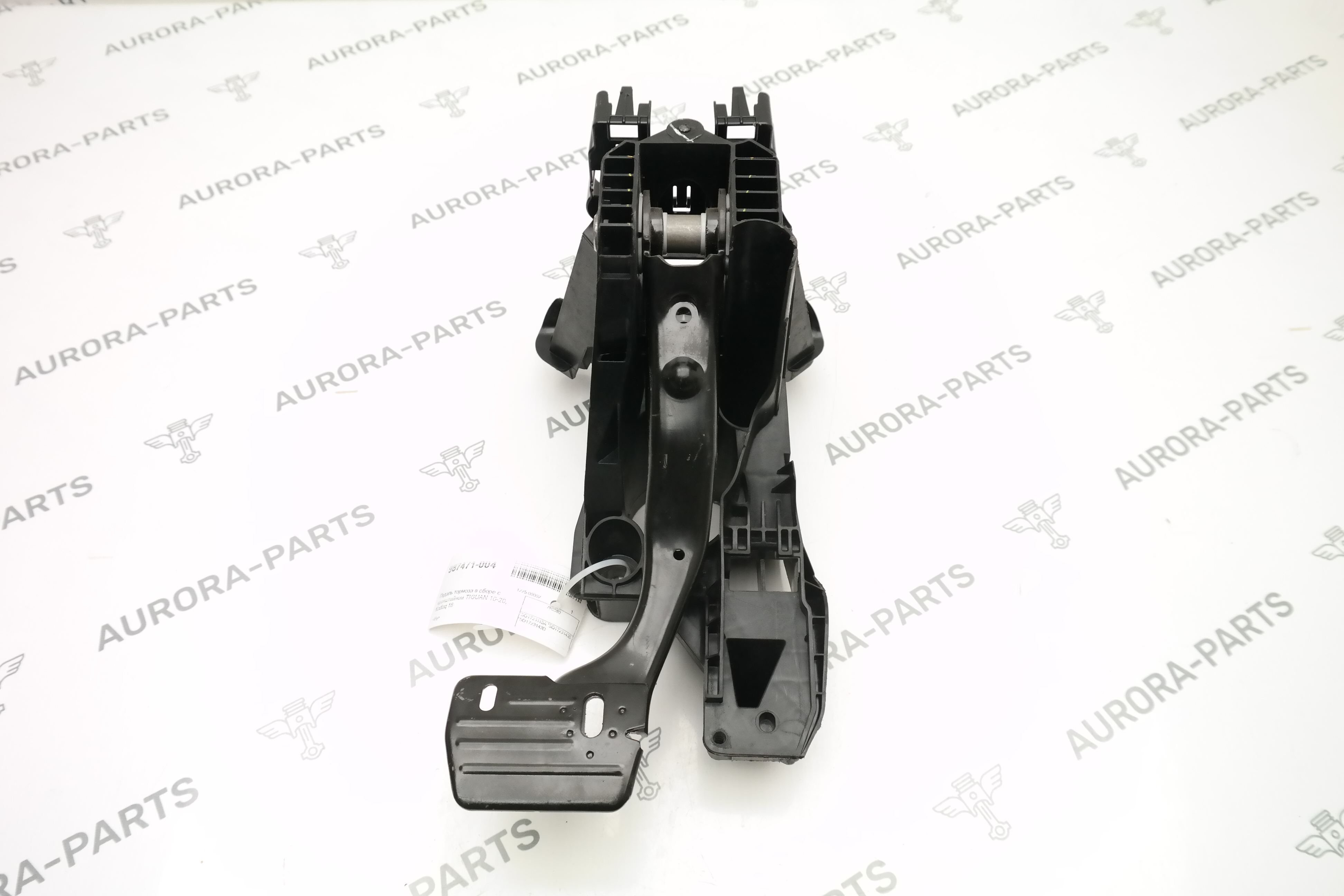 Педаль тормоза в сборе с кронштейном VW Tiguan