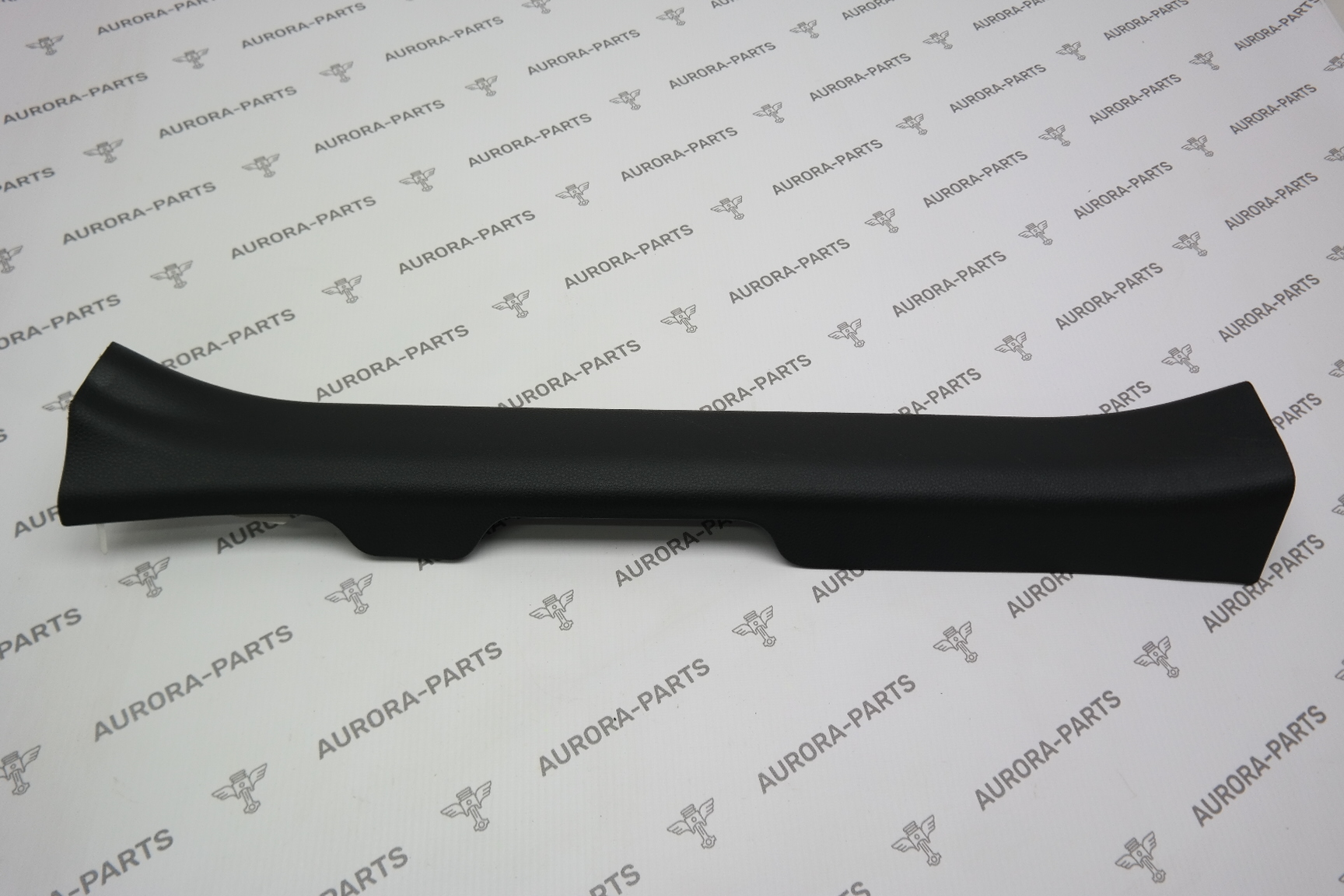 Накладка внутреннего порога передняя LH Toyota RAV 4