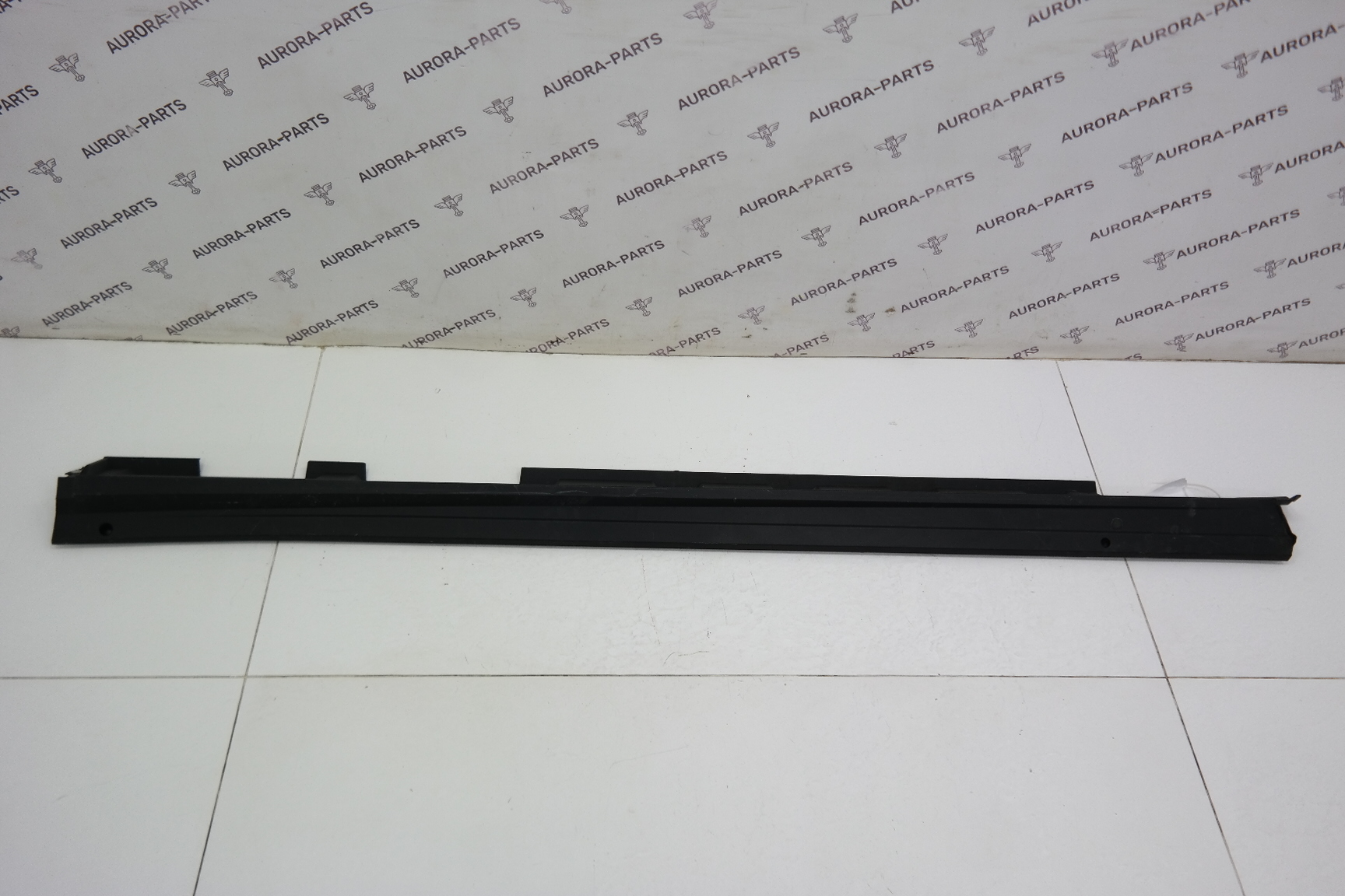 Молдинг наружнего порога LH Toyota RAV 4