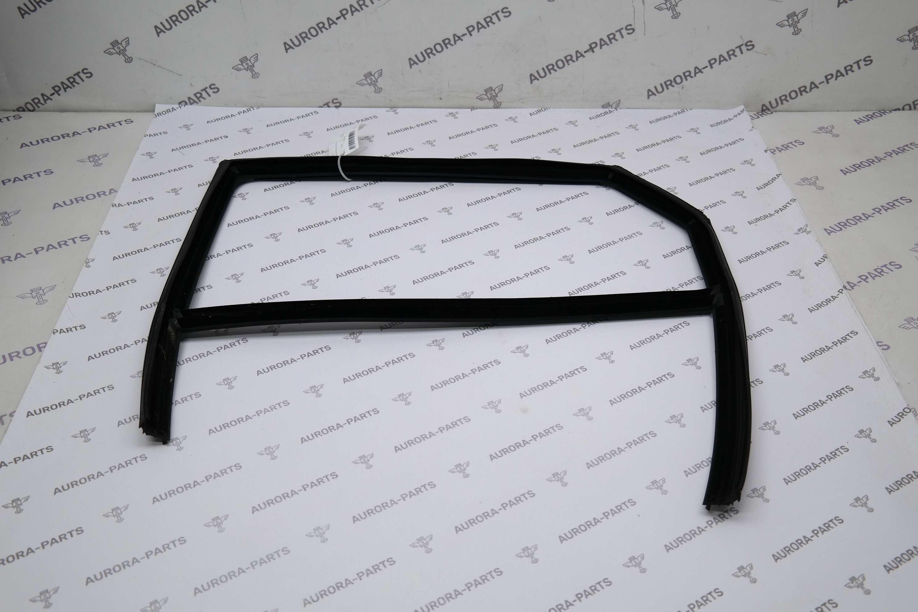 Направляющая стекла задней двери LH Land Rover Range Rover Evoque