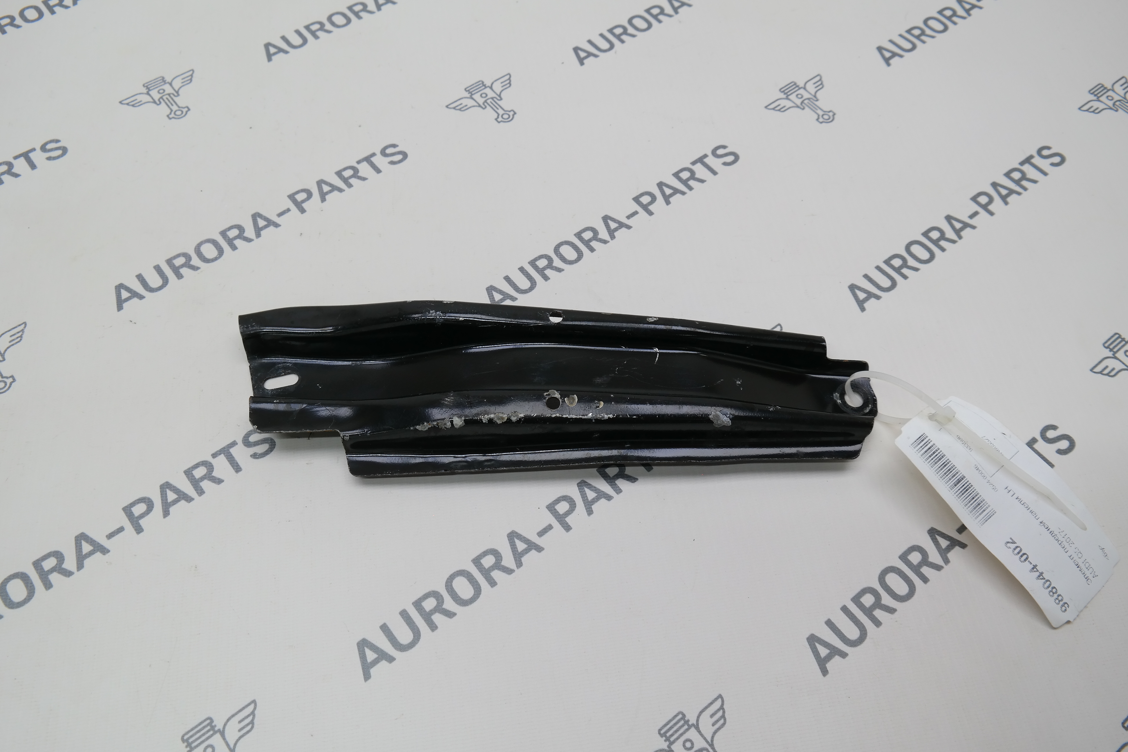 Элемент передней панели LH Audi Q5 