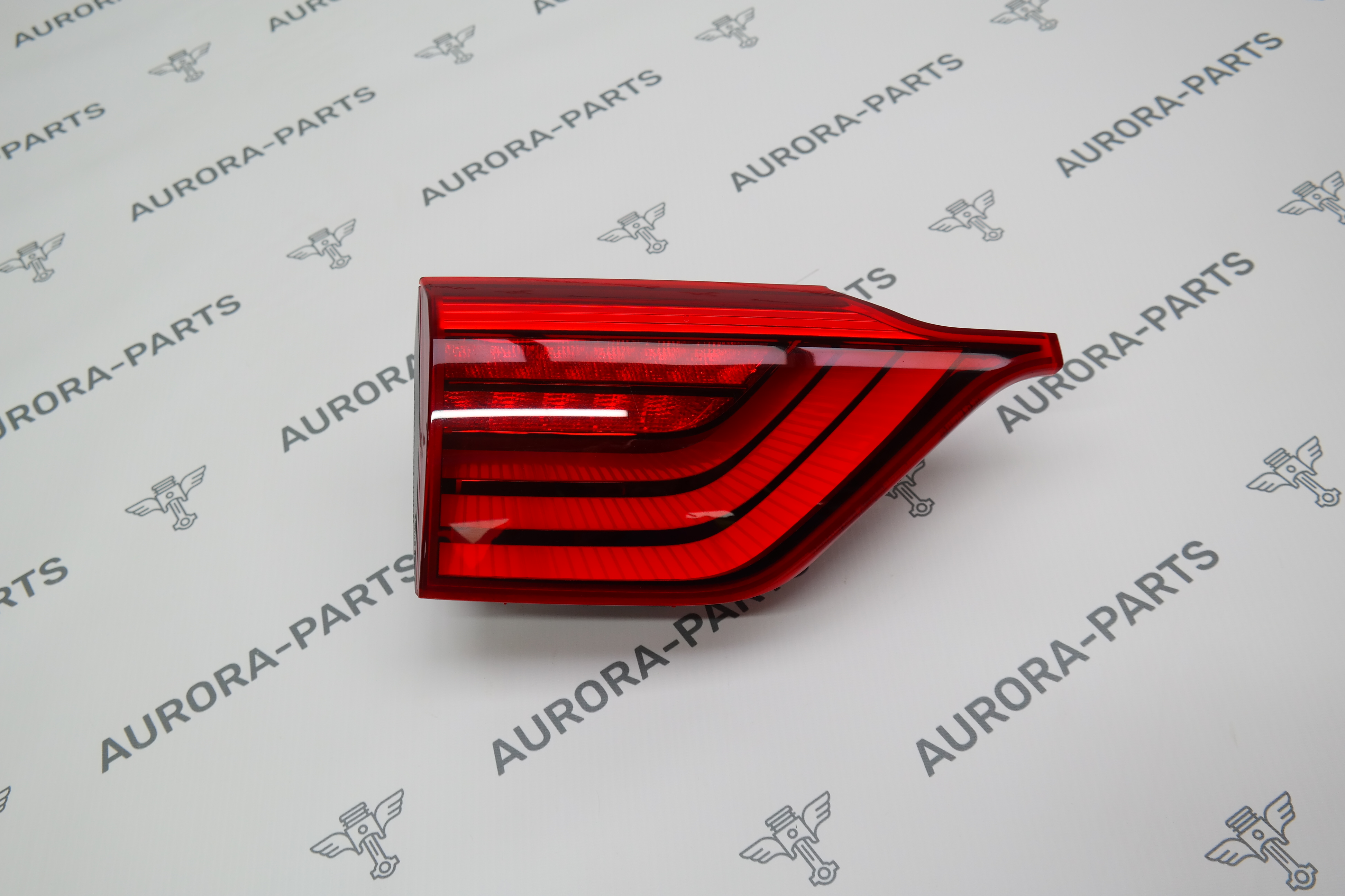 Фонарь задний LH внутренний (крышки багажника) Kia Sportage