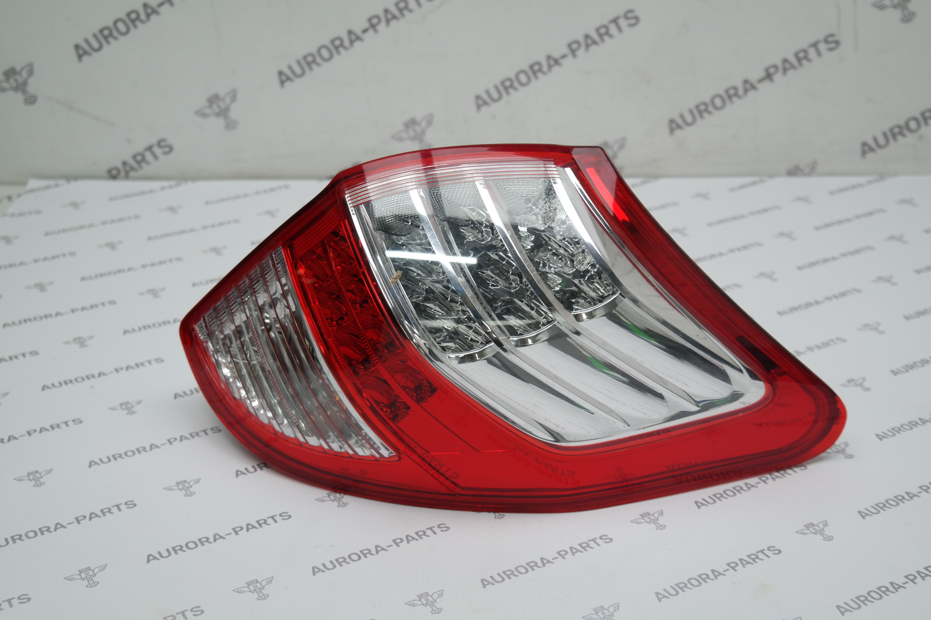 Фонарь задний RH Toyota RAV 4 