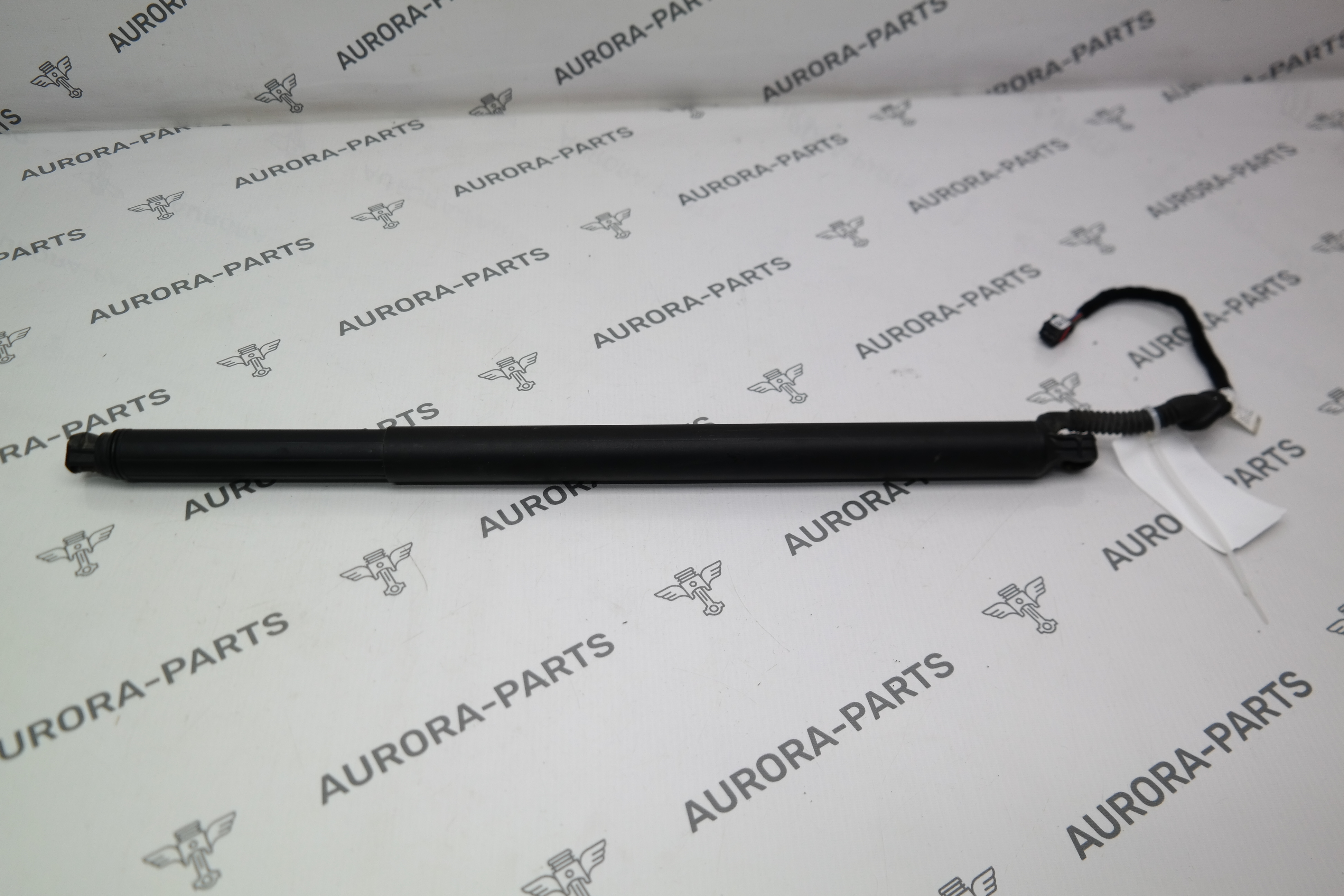 Амортизатор крышки багажника с электроприводом LH=RH Skoda Kodiaq