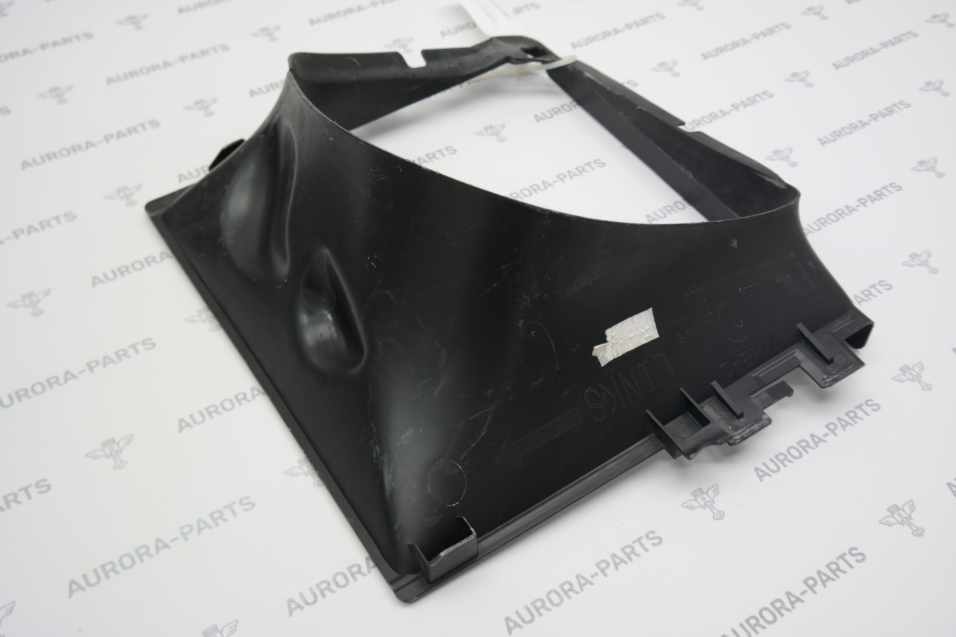 Воздуховод интеркуллера передний LH Porsche Cayenne