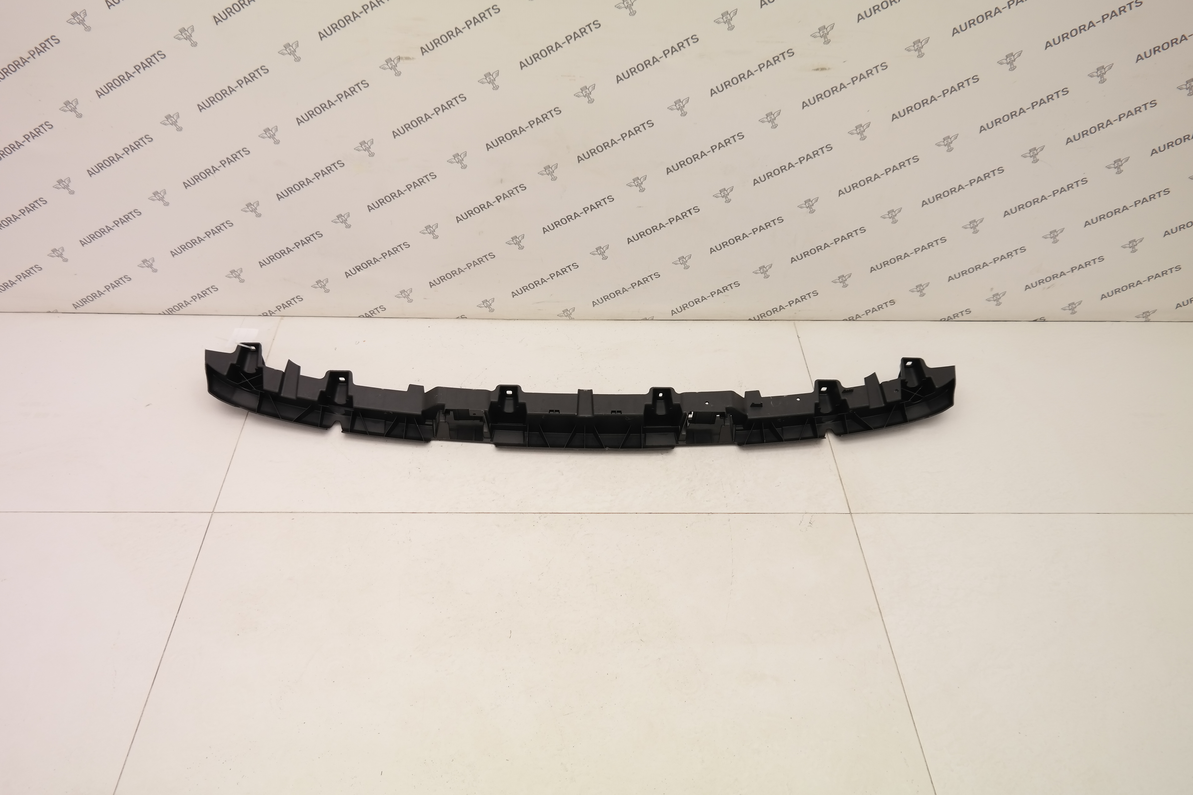 Кронштейн крепления заднего бампера Audi Q7