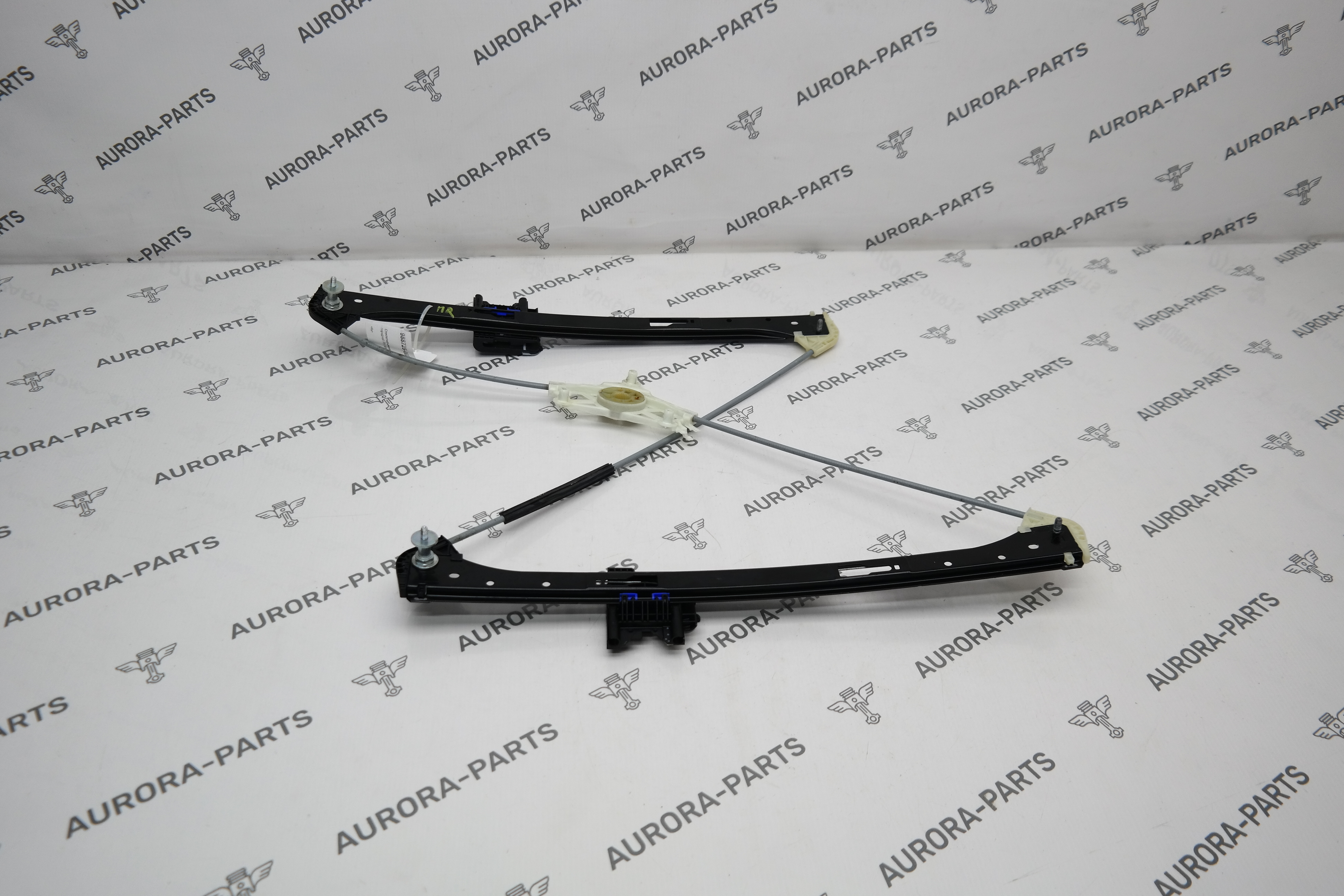 Стеклоподъемник двери передней RH Porsche Macan