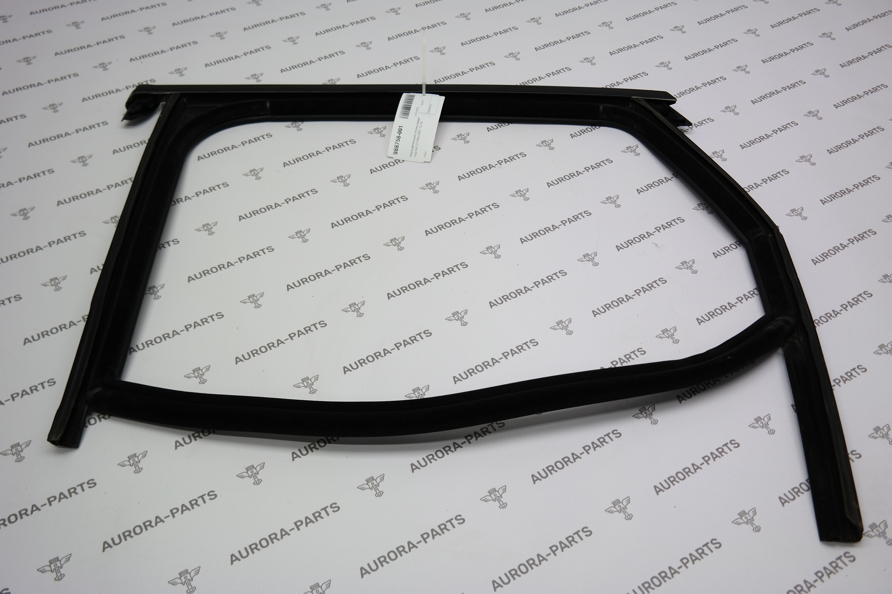 Направляющая стекла двери задней LH Porsche Macan