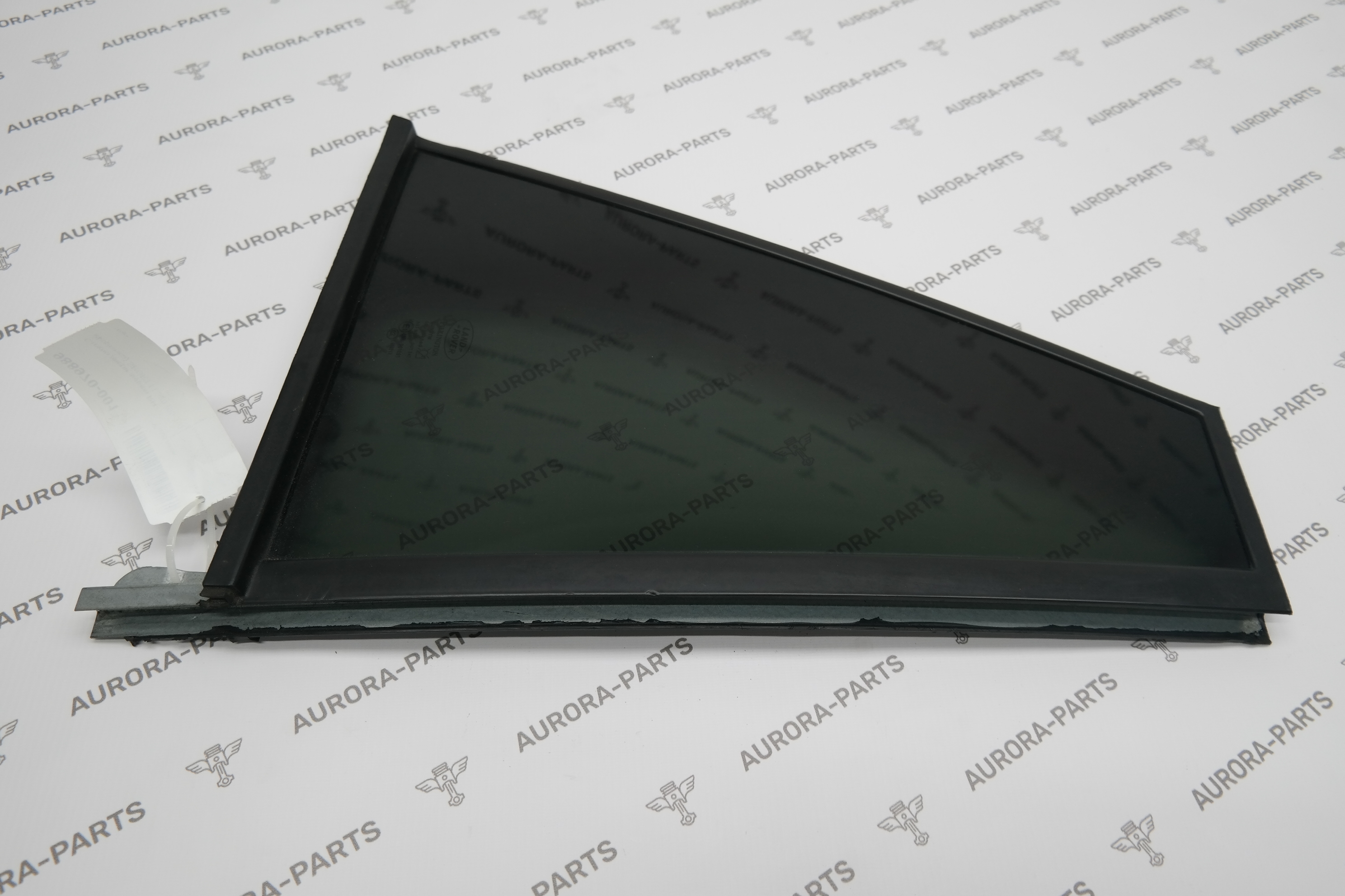 Стекло двери задней RH (форточка) Land Rover Range Rover Sport