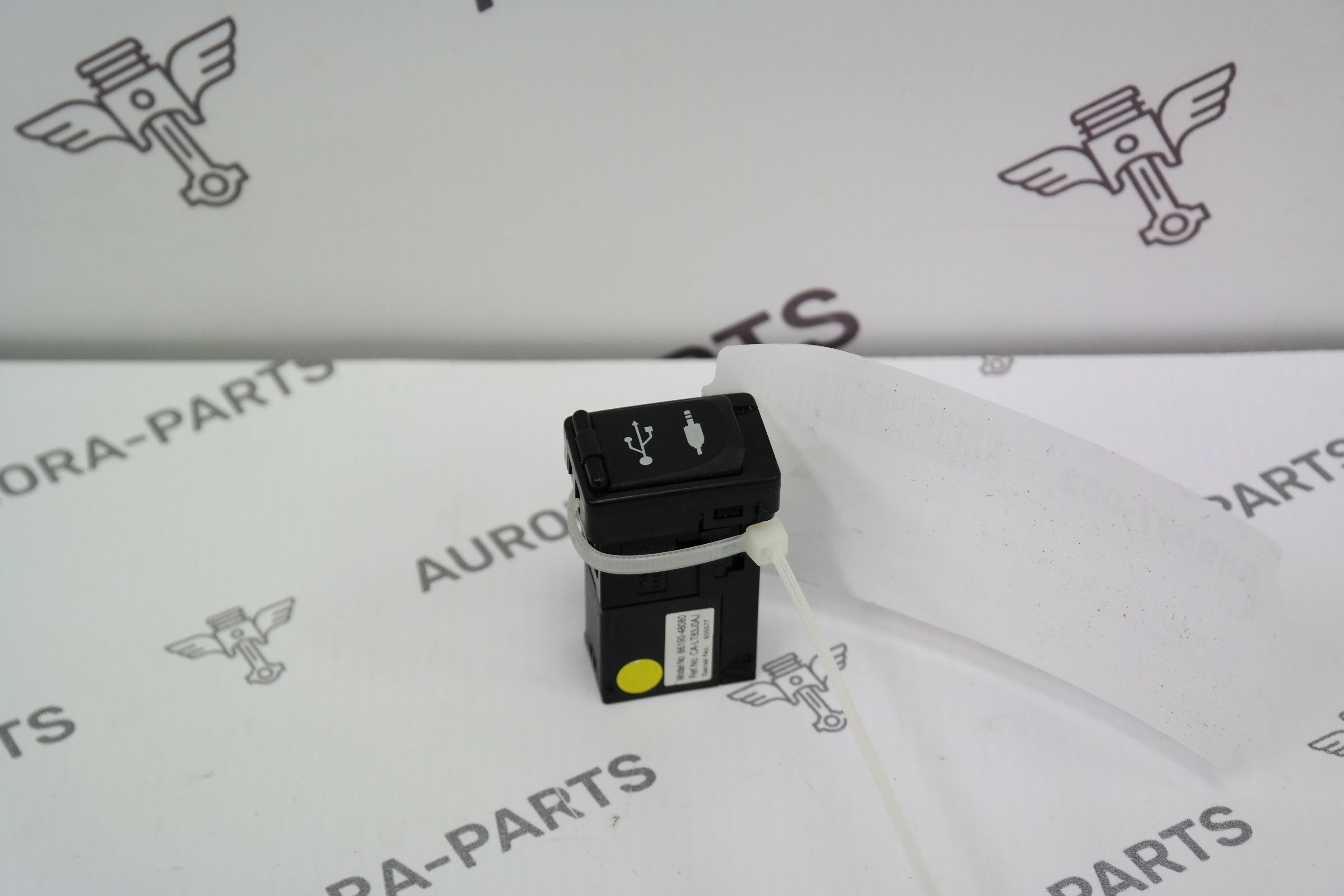 Адаптер USB, AUX Lexus NX 200