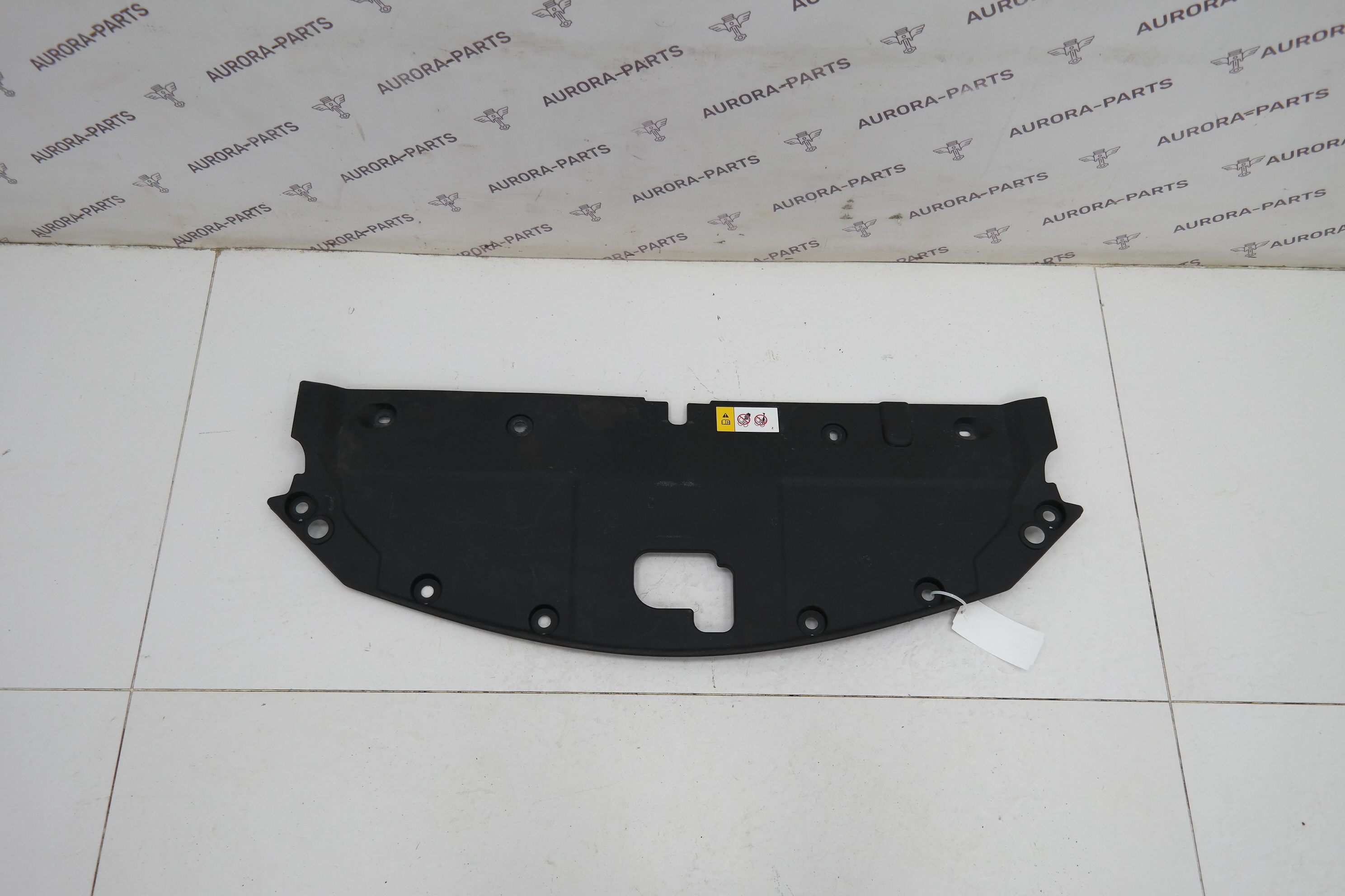 Накладка замка капота Lexus NX 200