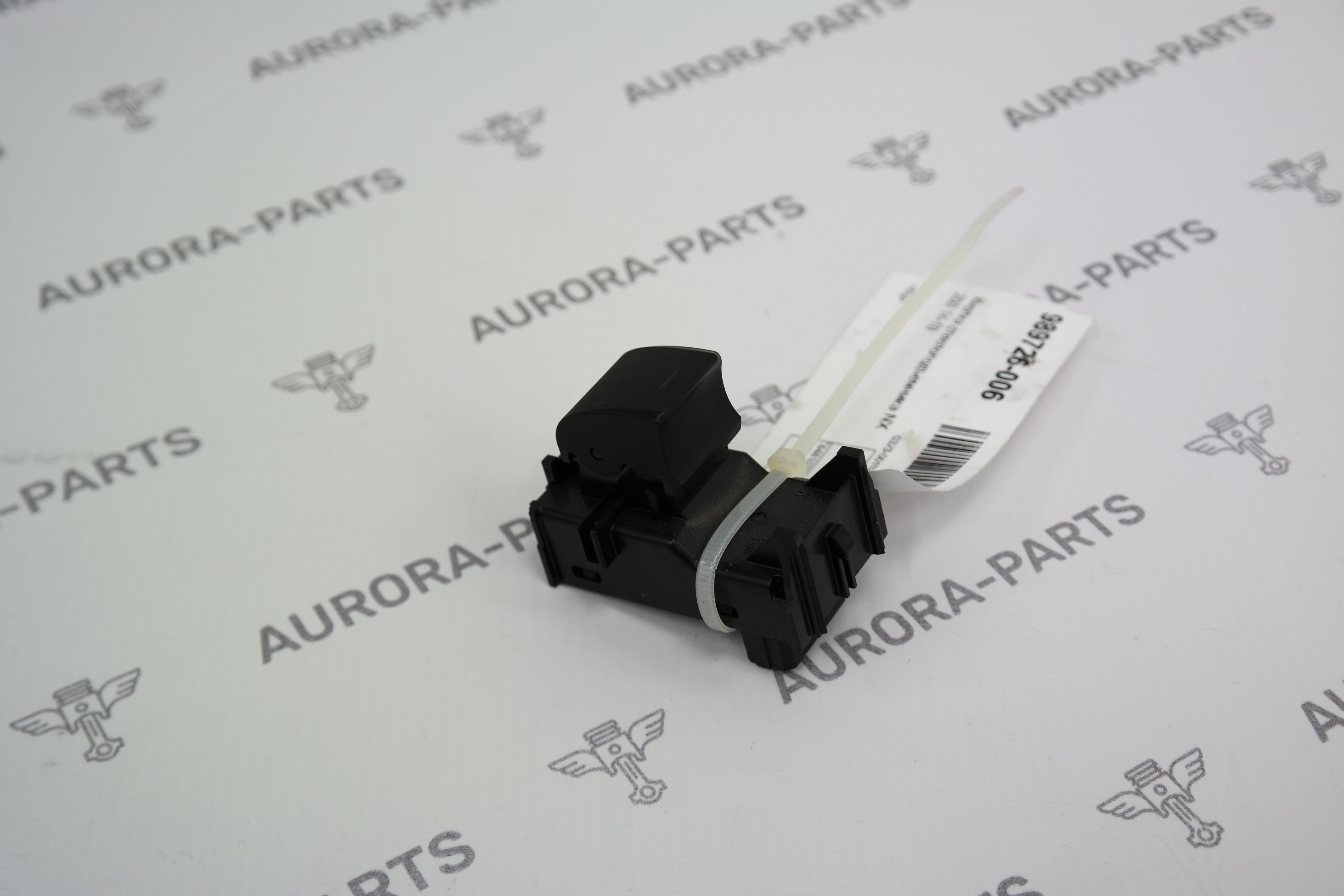 Кнопка стеклоподъемника Lexus NX 200