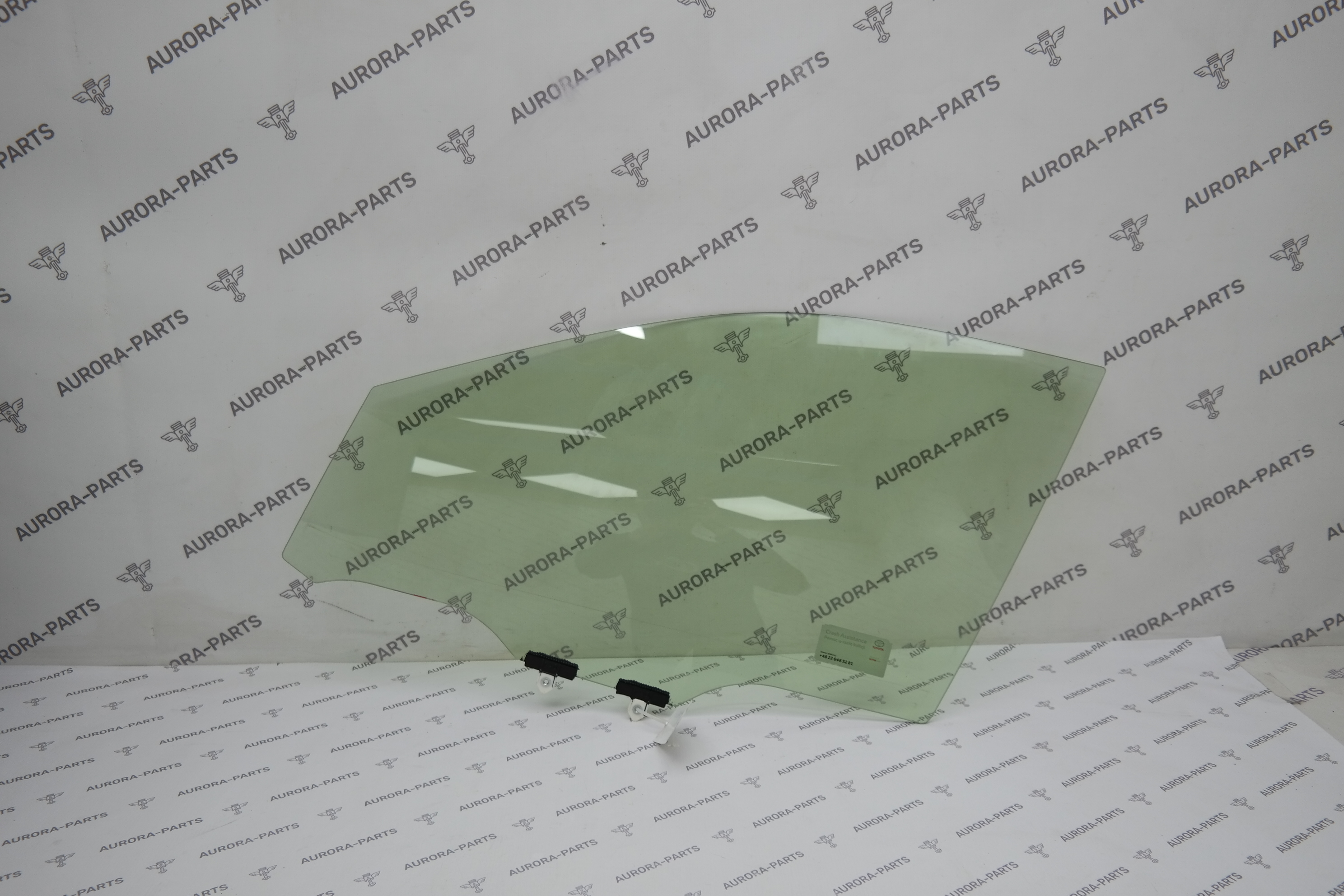 Стекло передней двери RH Toyota RAV 4 