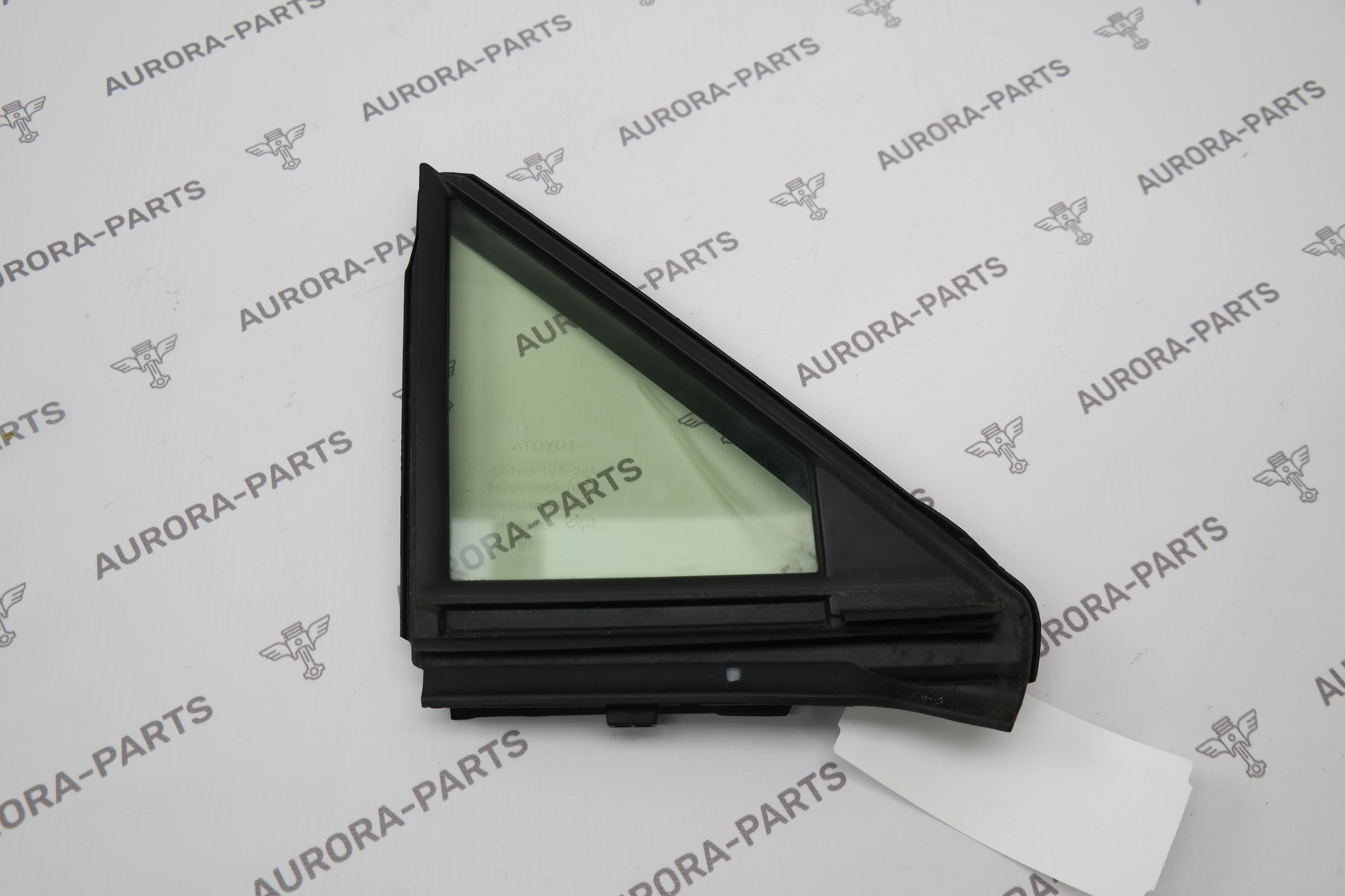 Форточка передней двери RH Toyota RAV 4 