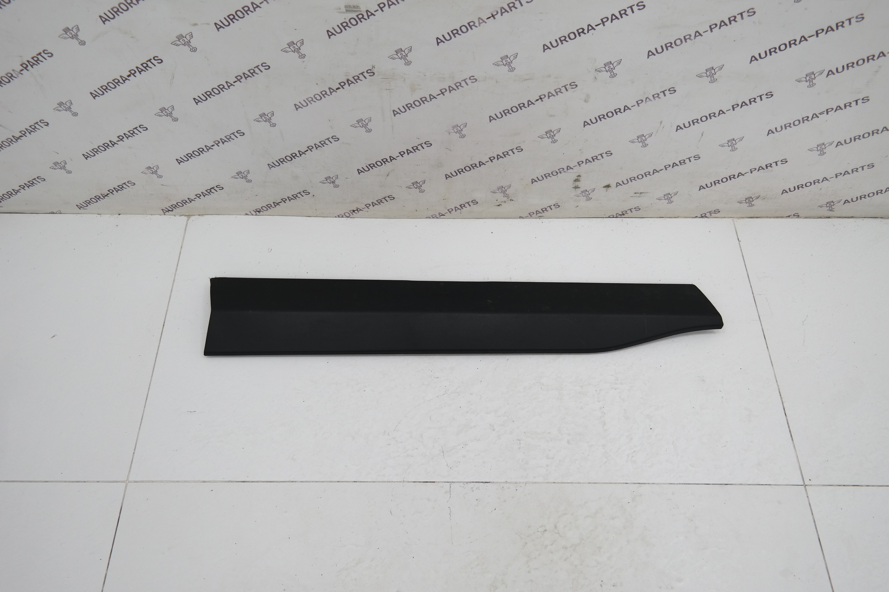 Молдинг передней двери нижний LH Toyota RAV 4