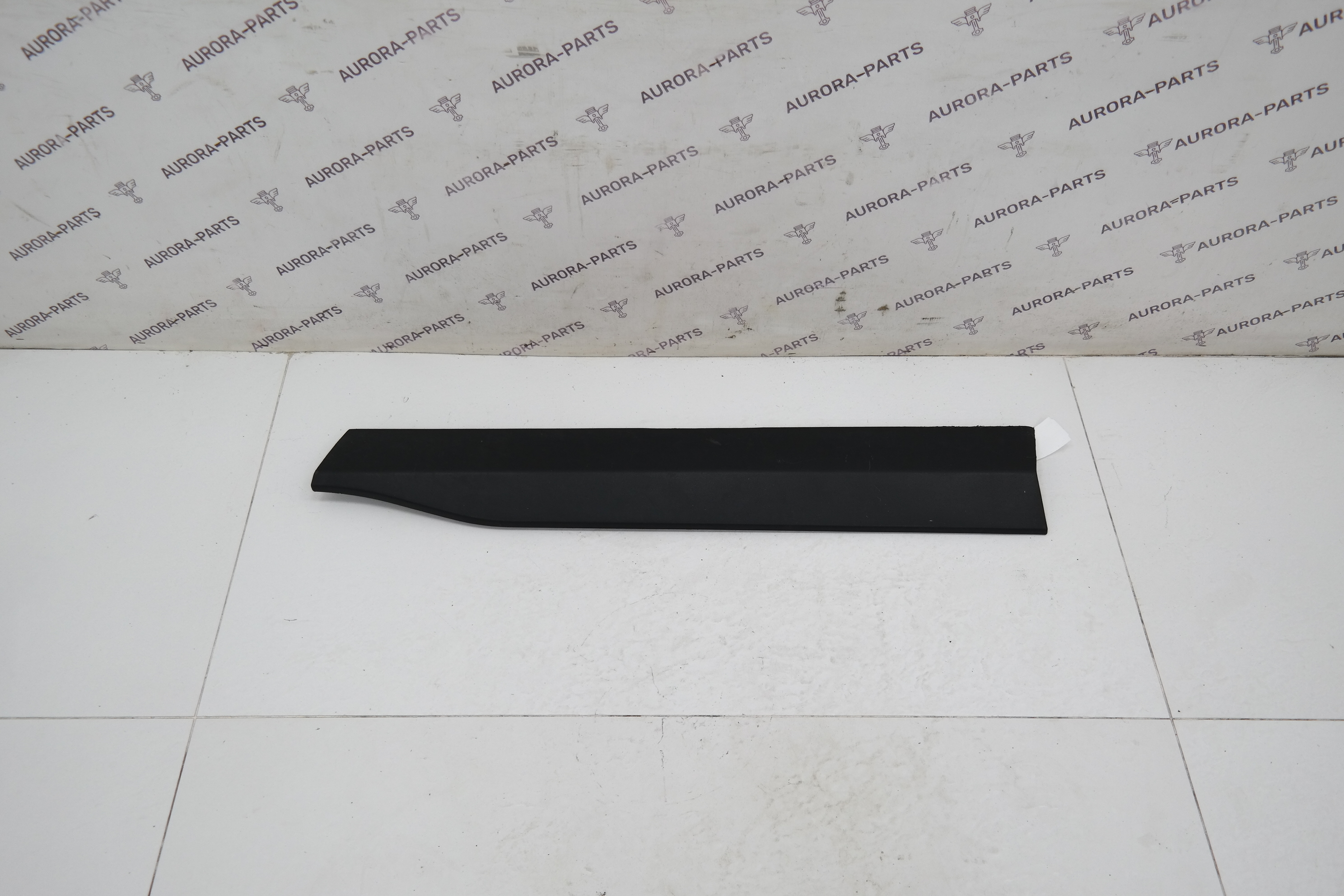 Молдинг передней двери нижний RH Toyota RAV 4 