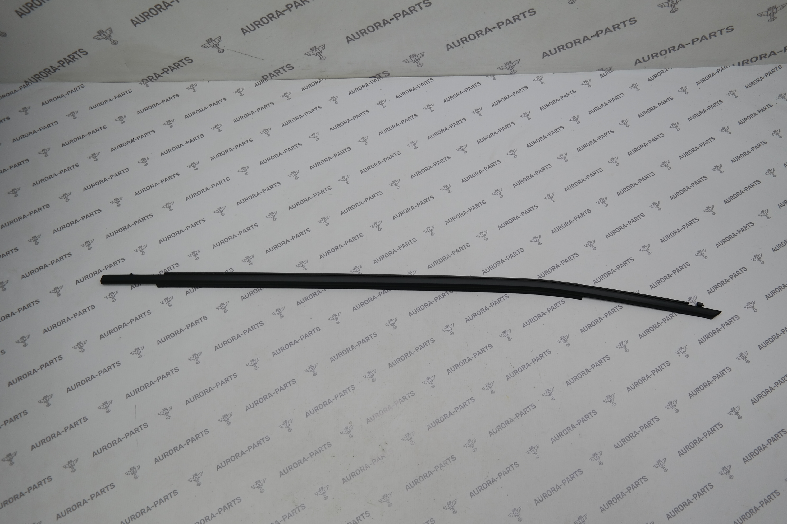 Молдинг (бархотка) передней двери LH Toyota RAV 4