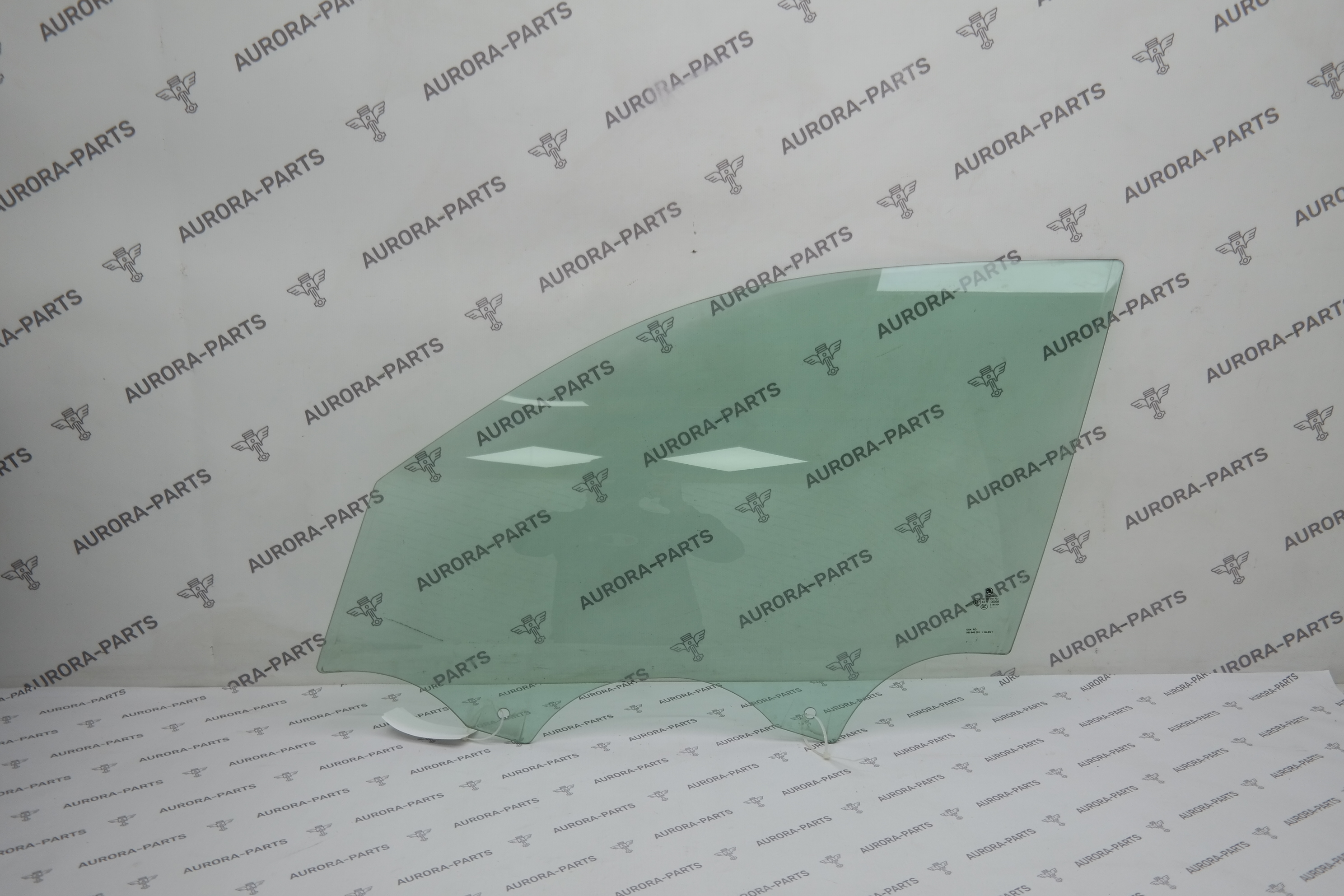 Стекло передней двери LH Skoda Kodiaq