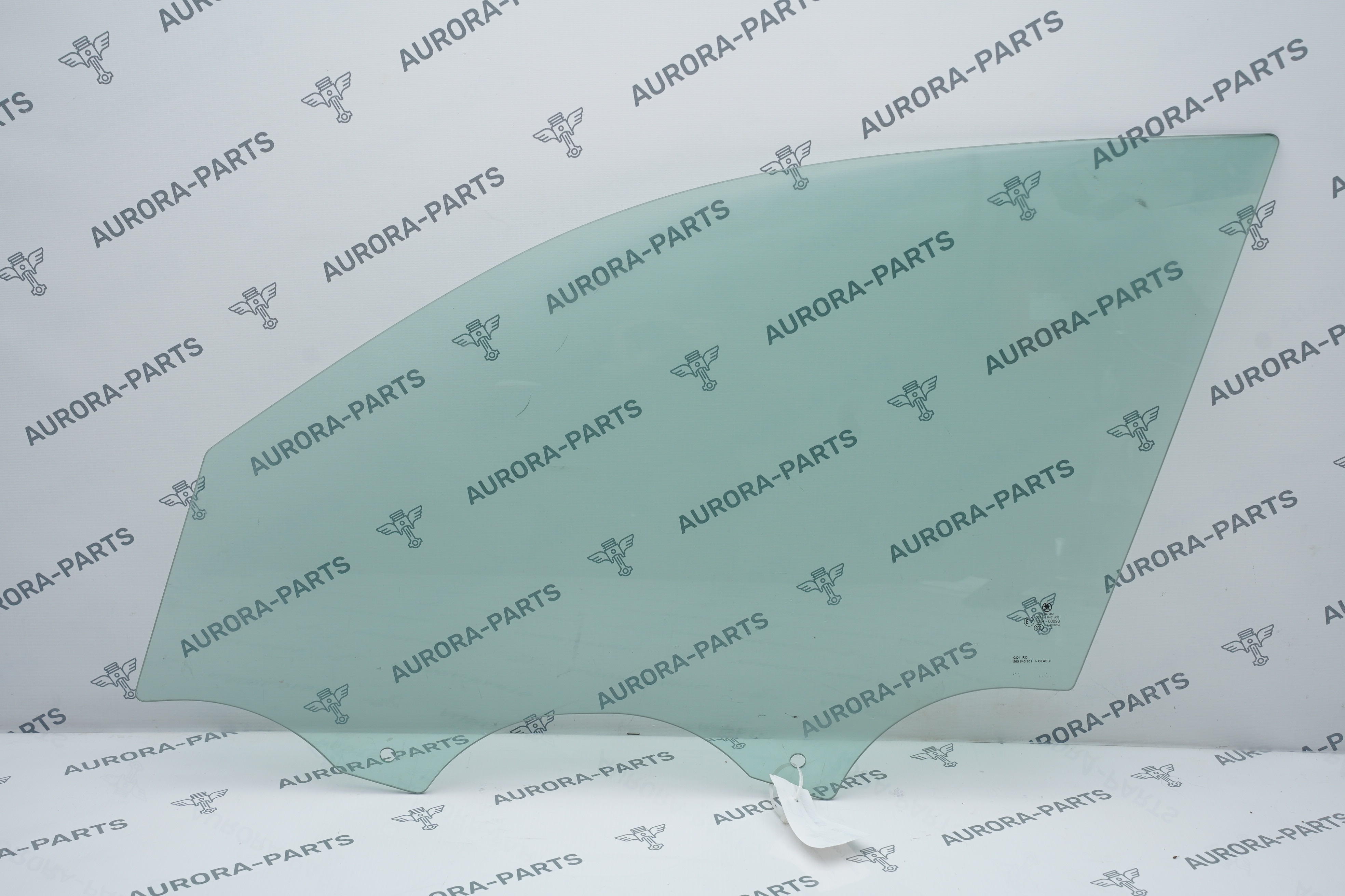 Стекло передней двери LH Skoda Kodiaq