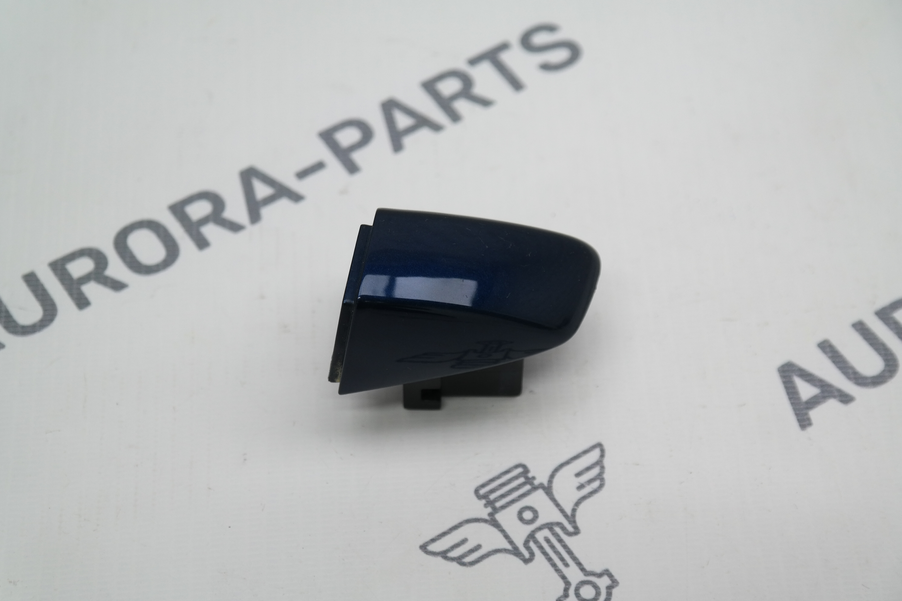 Хвостик наружной ручки двери LH Skoda Kodiaq