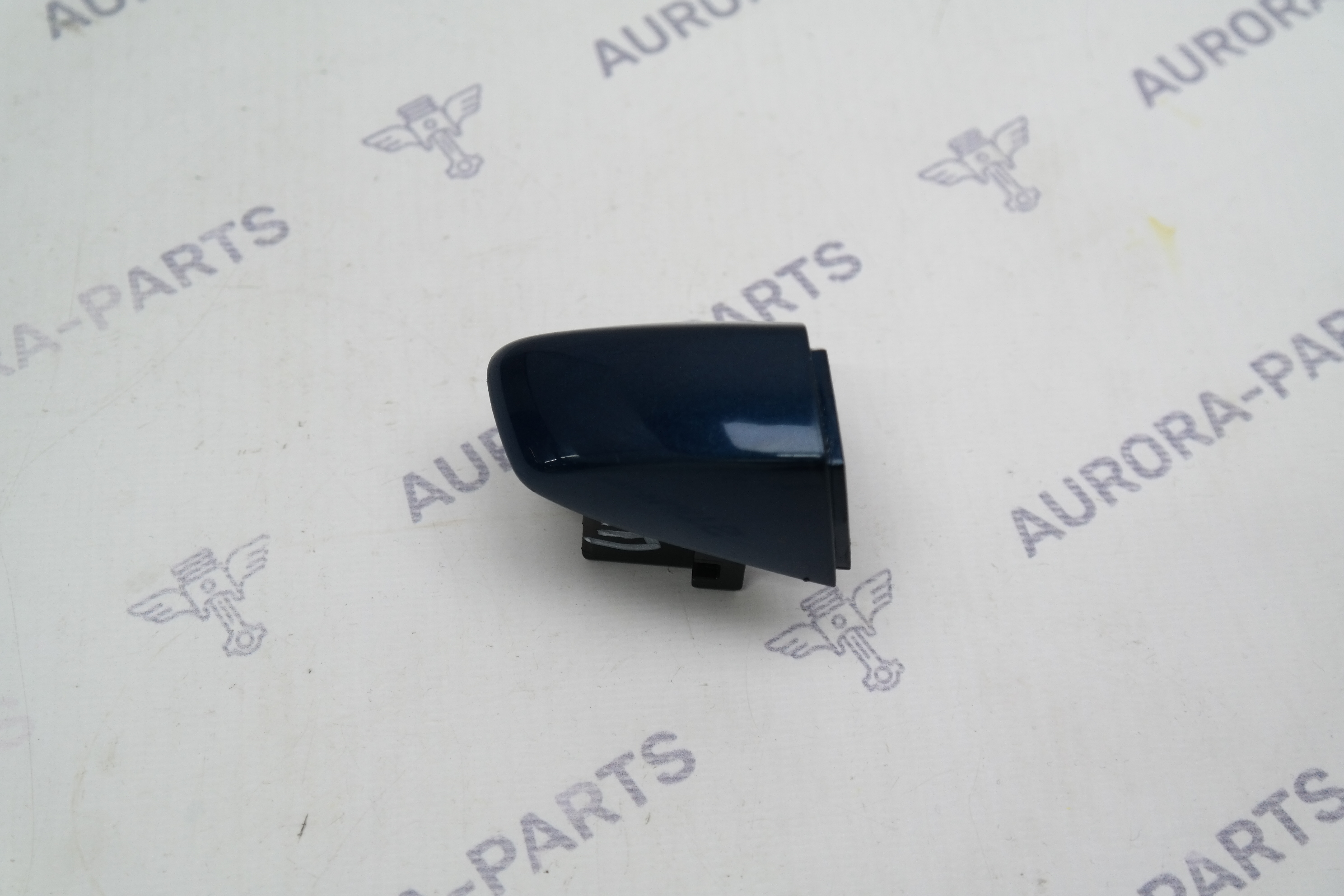 Хвостик наружной ручки двери RH Skoda Kodiaq