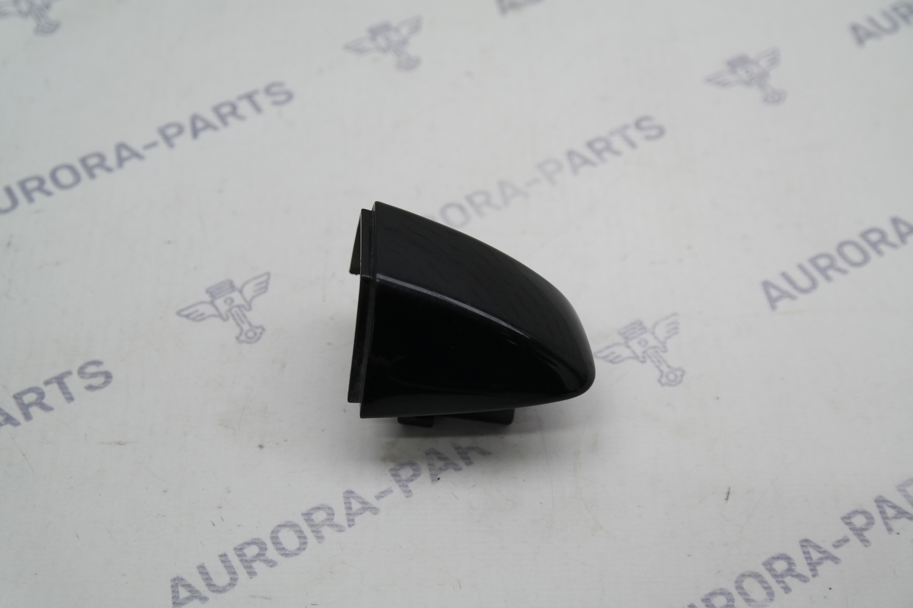 Хвостик наружной ручки двери RH Skoda Kodiaq