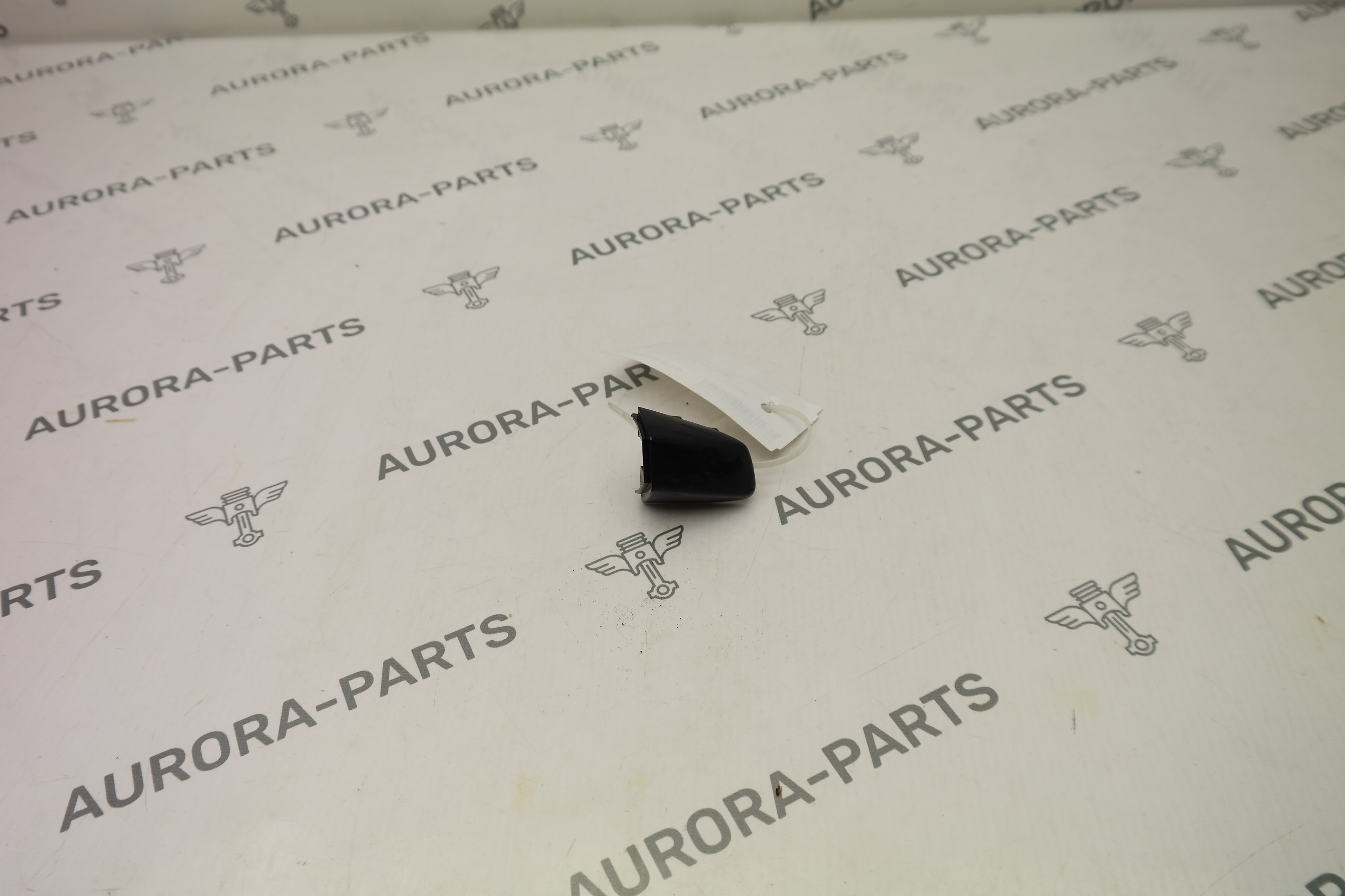 Хвостик наружной ручки двери RH Skoda Kodiaq