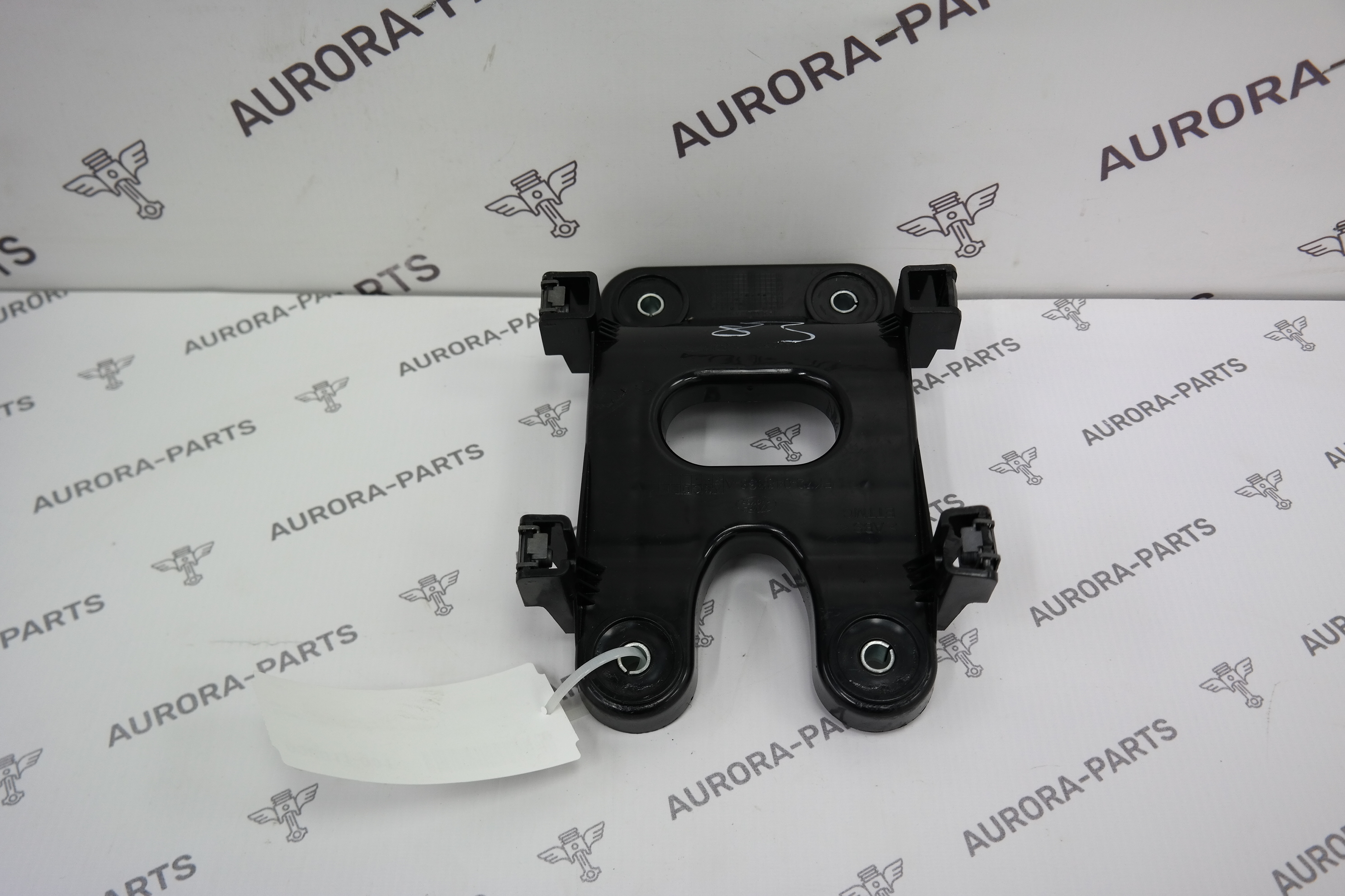 Кронштейн центральной консоли Land Rover Discovery Sport