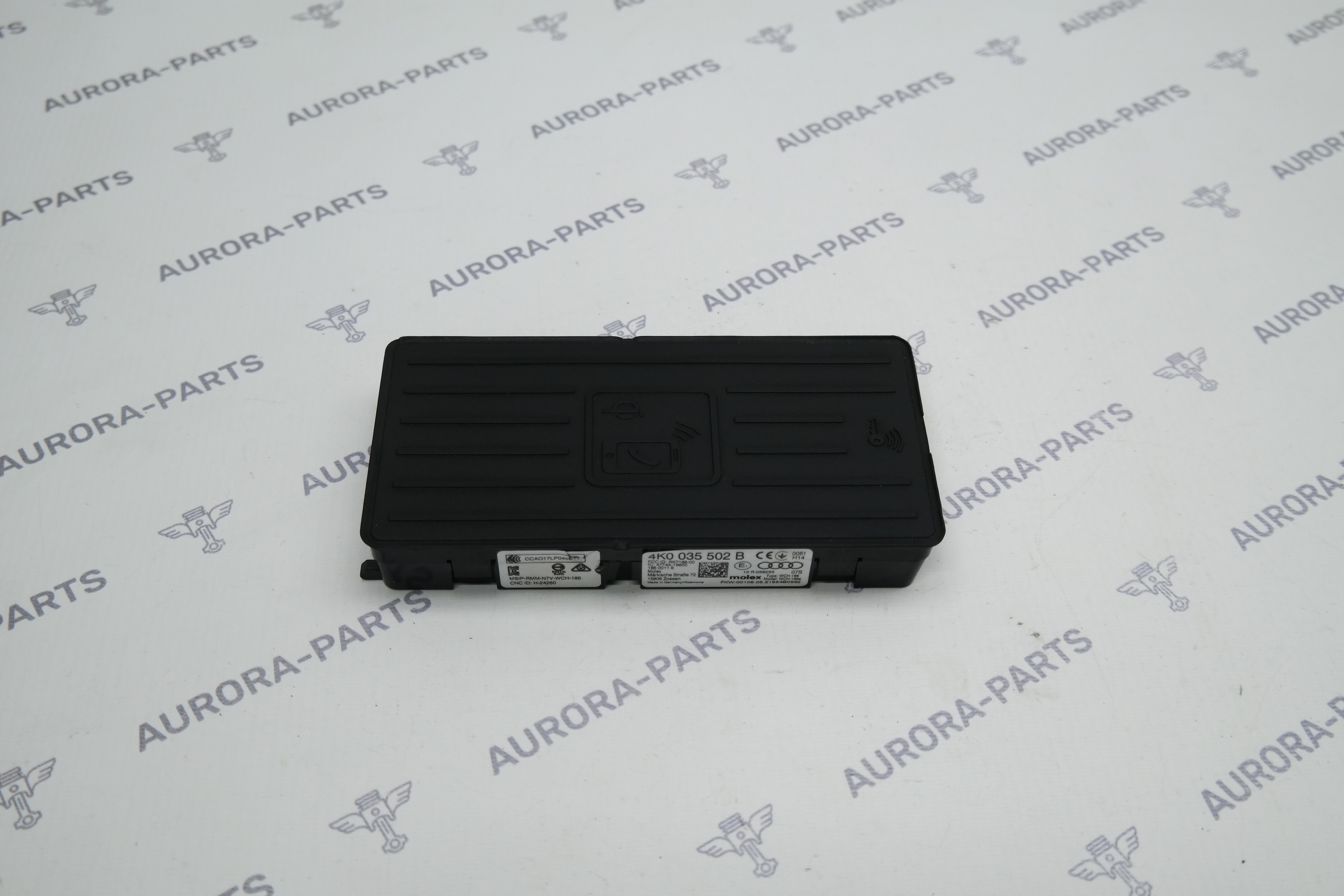Беспроводная зарядка Audi A4